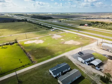 13355 & 13405 Pleasant Valley Drive Rosharon TX 77583