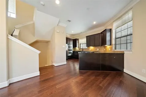 835 Garden Oaks Trace Houston TX 77018
