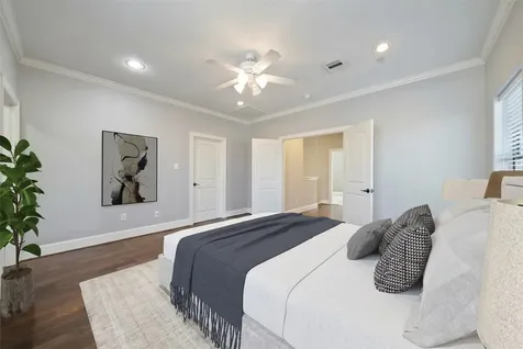 835 Garden Oaks Trace Houston TX 77018