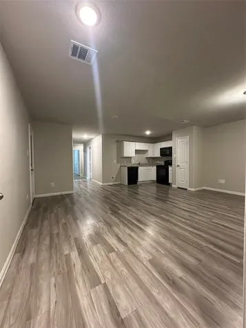 627 W Live Oak Street Angleton TX 77515