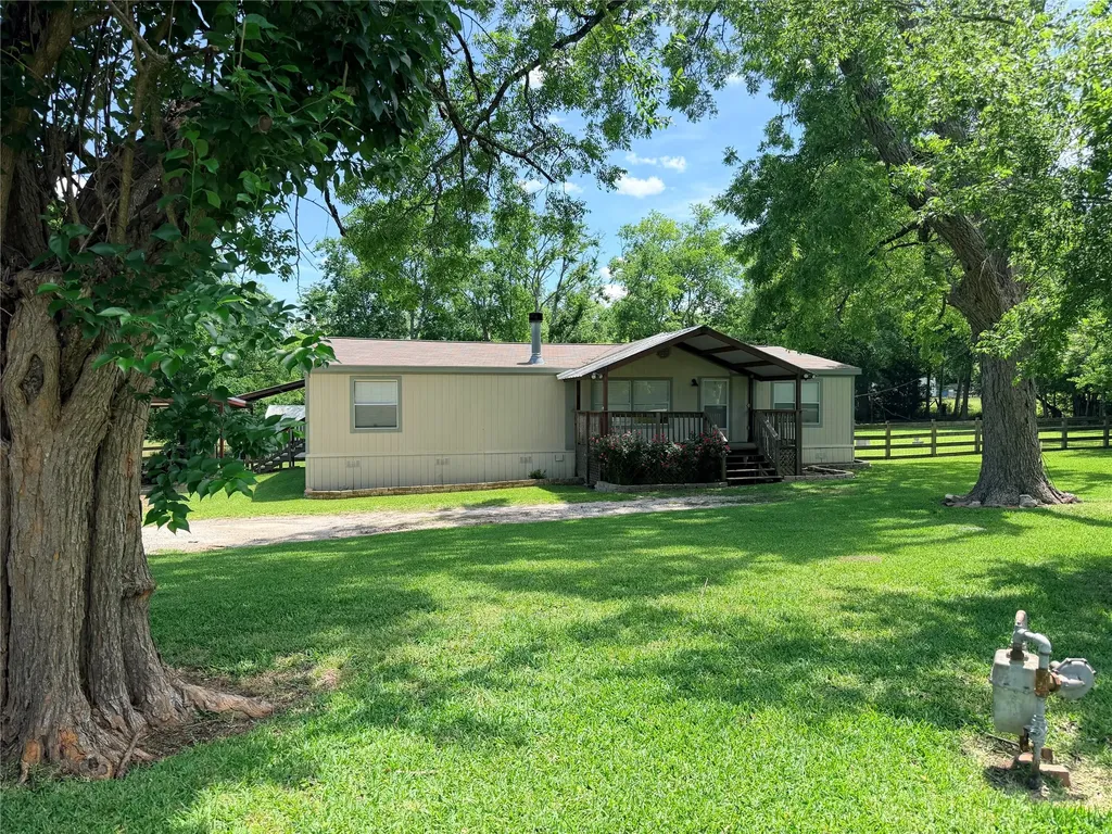 263 Camden Road Chester TX 75936