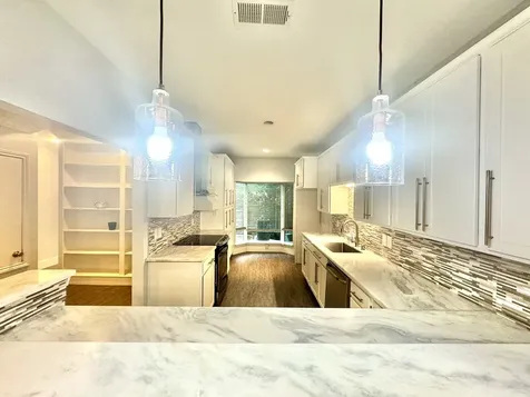 2323 Bering Drive 2 Houston TX 77057