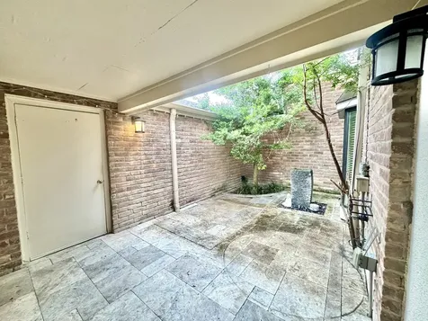 2323 Bering Drive 2 Houston TX 77057