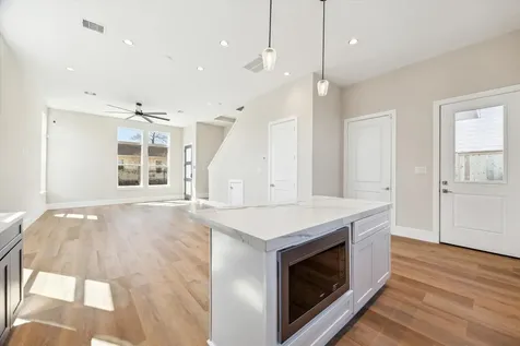 5617 Leonard Street Houston TX 77023