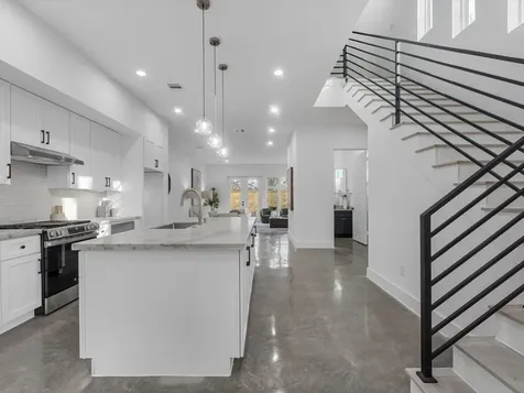 3411 Mcgowen Street Houston TX 77004