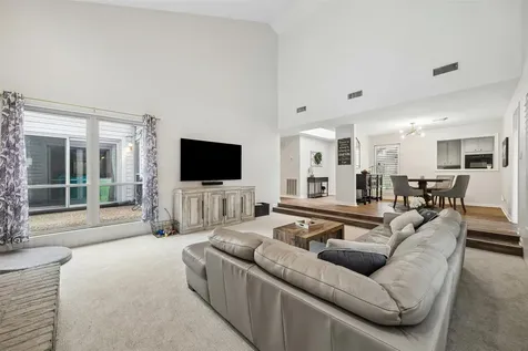 1623 Warwickshire Drive Houston TX 77077