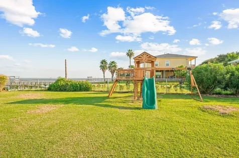 815 5th Street Dickinson TX 77539