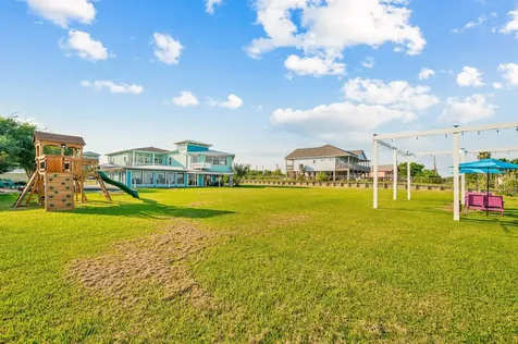 815 5th Street Dickinson TX 77539