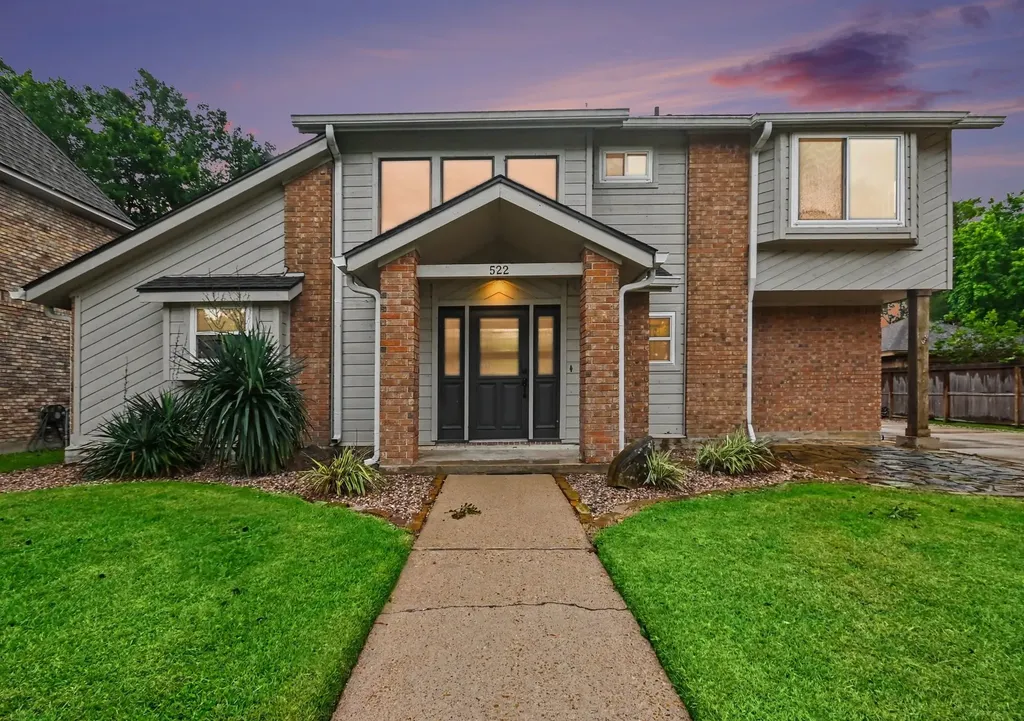 522 Crestwood Drive El Lago TX 77586