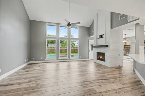 522 Crestwood Drive El Lago TX 77586