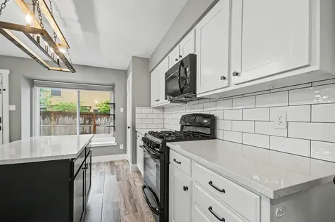 522 Crestwood Drive El Lago TX 77586
