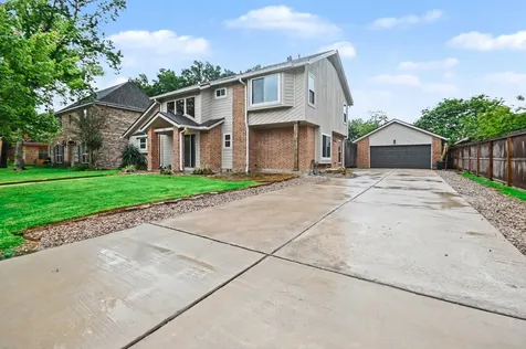 522 Crestwood Drive El Lago TX 77586