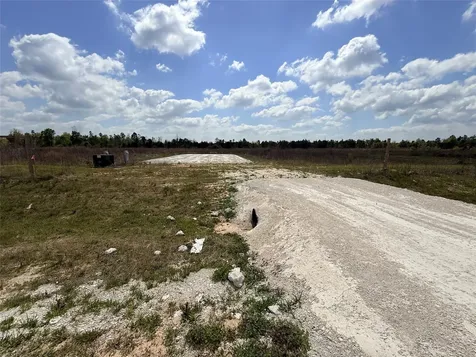 393 Road 5854 Cleveland TX 77327