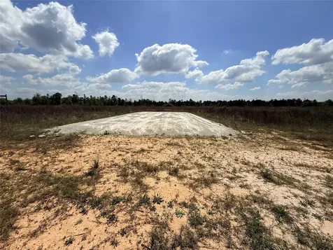 393 Road 5854 Cleveland TX 77327