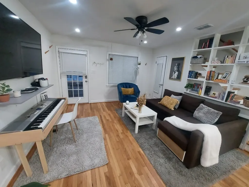 1850 Portsmouth Street 1 Houston TX 77098