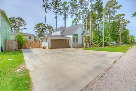 175 Water Oak Livingston TX 77351