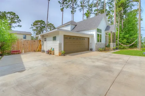 175 Water Oak Livingston TX 77351