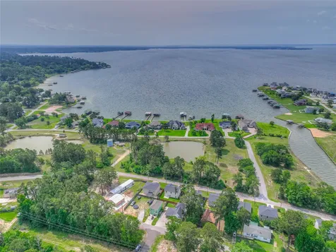 175 Water Oak Livingston TX 77351