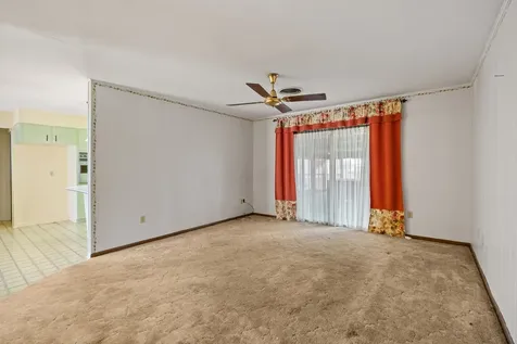 182 Lakeview 2 Road El Campo TX 77437