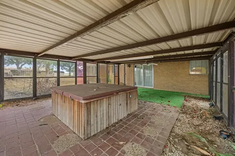 182 Lakeview 2 Road El Campo TX 77437