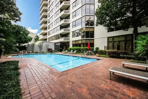 15 Greenway Plaza 10g Houston TX 77046