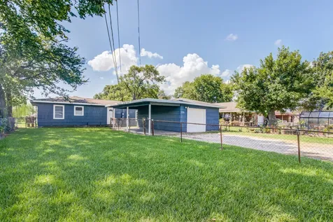 2206 15th Avenue N Texas City TX 77590