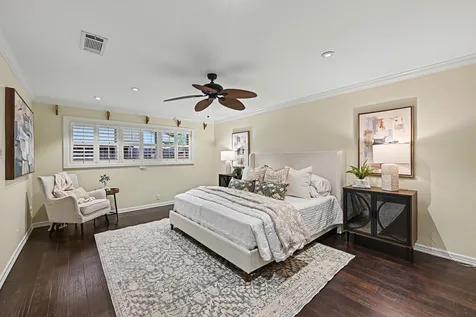 10034 Meadow Lake Lane Houston TX 77042