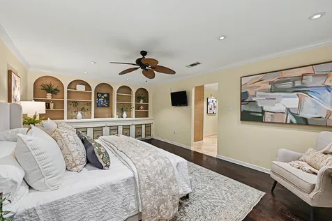 10034 Meadow Lake Lane Houston TX 77042