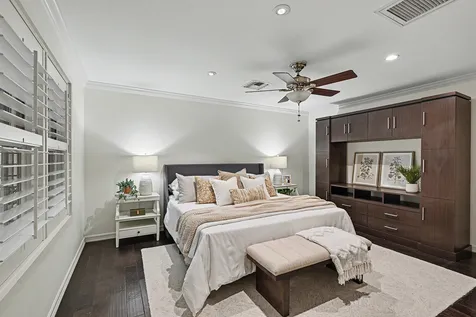 10034 Meadow Lake Lane Houston TX 77042