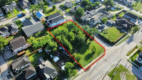 2319 Lorraine Street Houston TX 77026