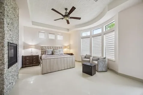5703 Lakeshore Vista Richmond TX 77469