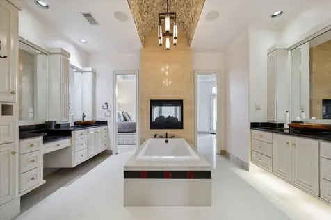 5703 Lakeshore Vista Richmond TX 77469