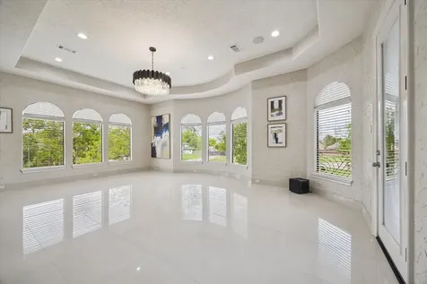 5703 Lakeshore Vista Richmond TX 77469