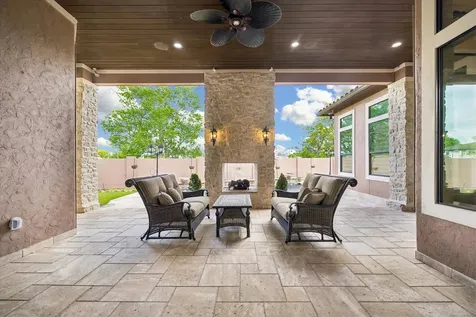 5703 Lakeshore Vista Richmond TX 77469