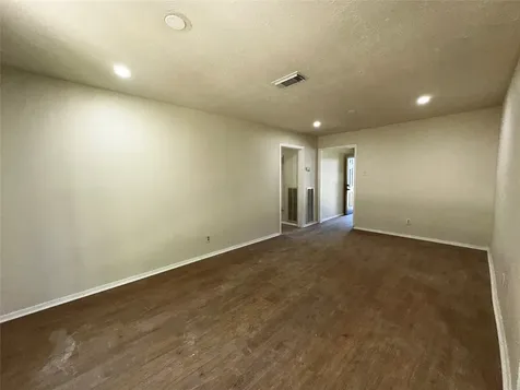 12815 Segrest Drive Houston TX 77047