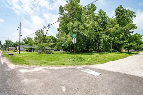 0 W Cormier - 000 Street Ames TX 77575