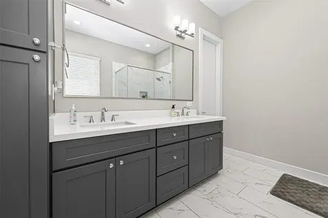 2610 Huntington Creek Lane Houston TX 77093