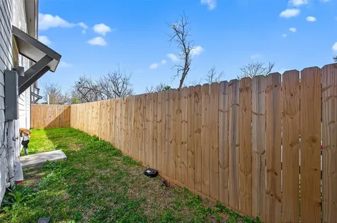 2610 Huntington Creek Lane Houston TX 77093