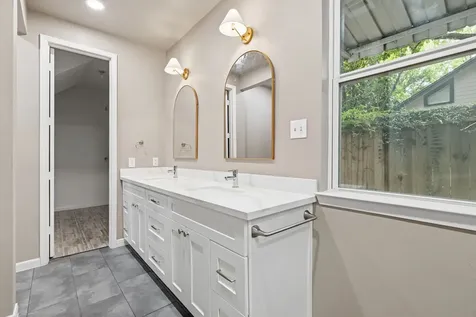 1616 Kipling Street C Houston TX 77006