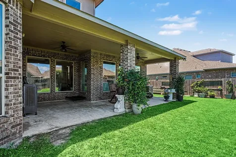 2627 Petunia Valley Drive Brookshire TX 77423