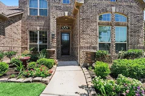 2627 Petunia Valley Drive Brookshire TX 77423