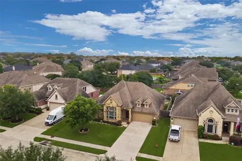 1705 Coral Cliff Drive Dickinson TX 77539