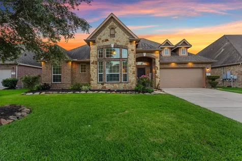 1705 Coral Cliff Drive Dickinson TX 77539