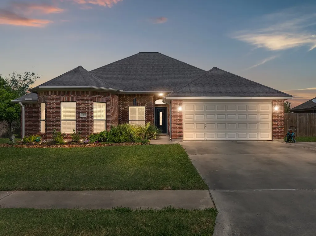 3217 El Camino Street Bay City TX 77414