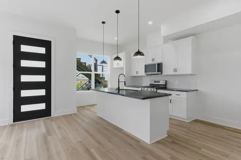2915 Crane Street B Houston TX 77026