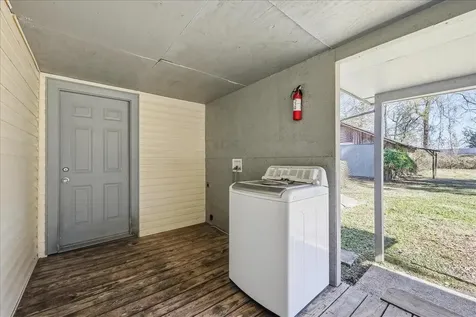 1370 2nd Street Vidor TX 77662