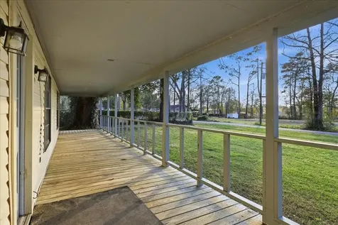 1370 2nd Street Vidor TX 77662