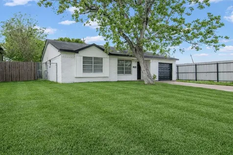 10902 Jutland Road Houston TX 77048