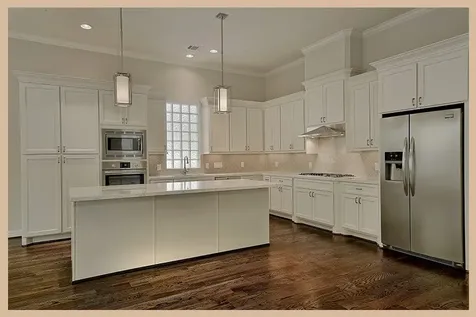 215 Willow Street Shenandoah TX 77384