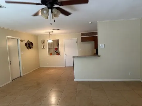 201 Heath Avenue Madisonville TX 77864